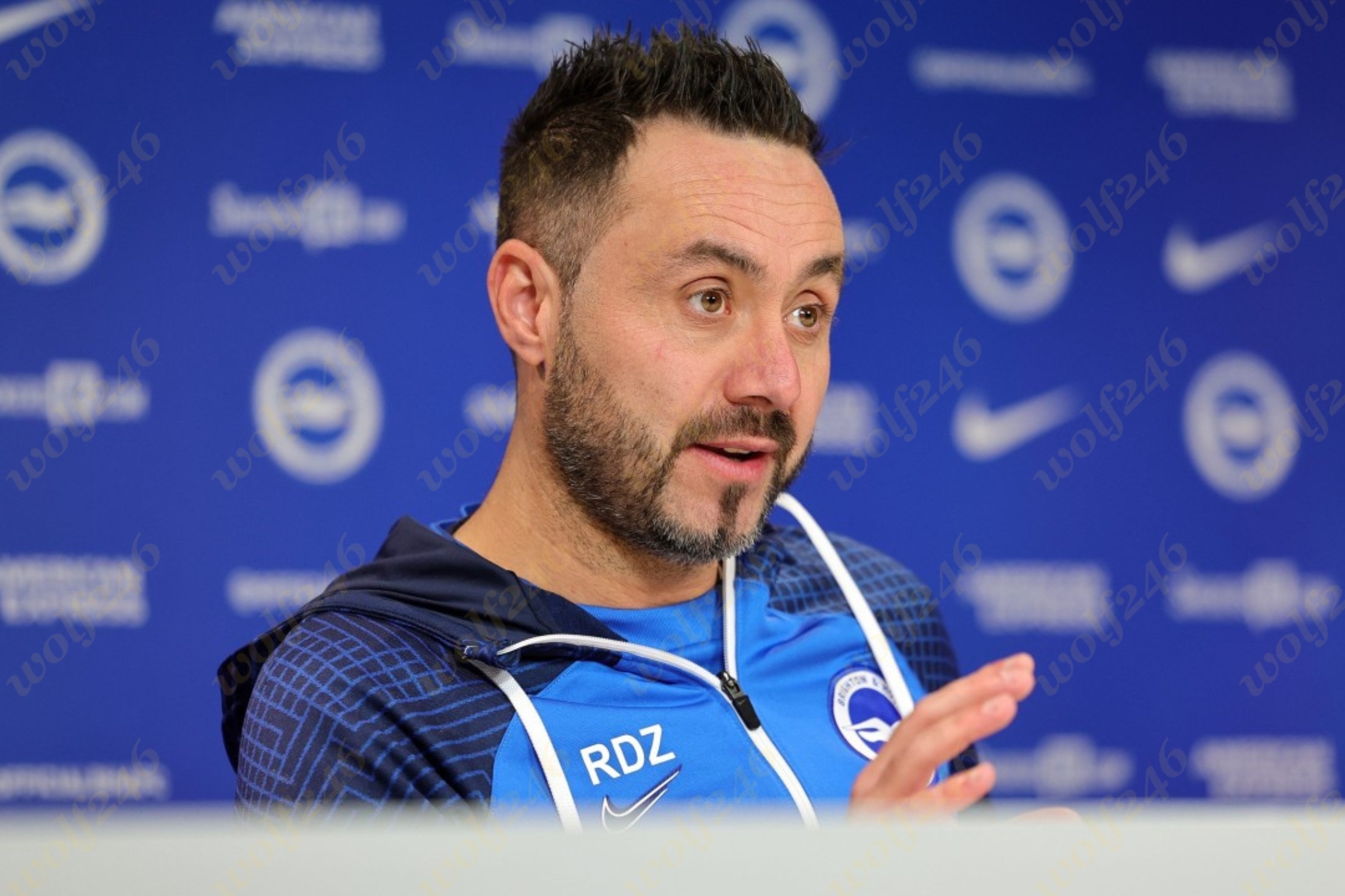 wolf246.co មេធំ De Zerbi ទំនងជាងនឹងដើរចេញពី Brighton ភ្លាម បើក្លិបធំមួយនេះទាក់ទងទៅ