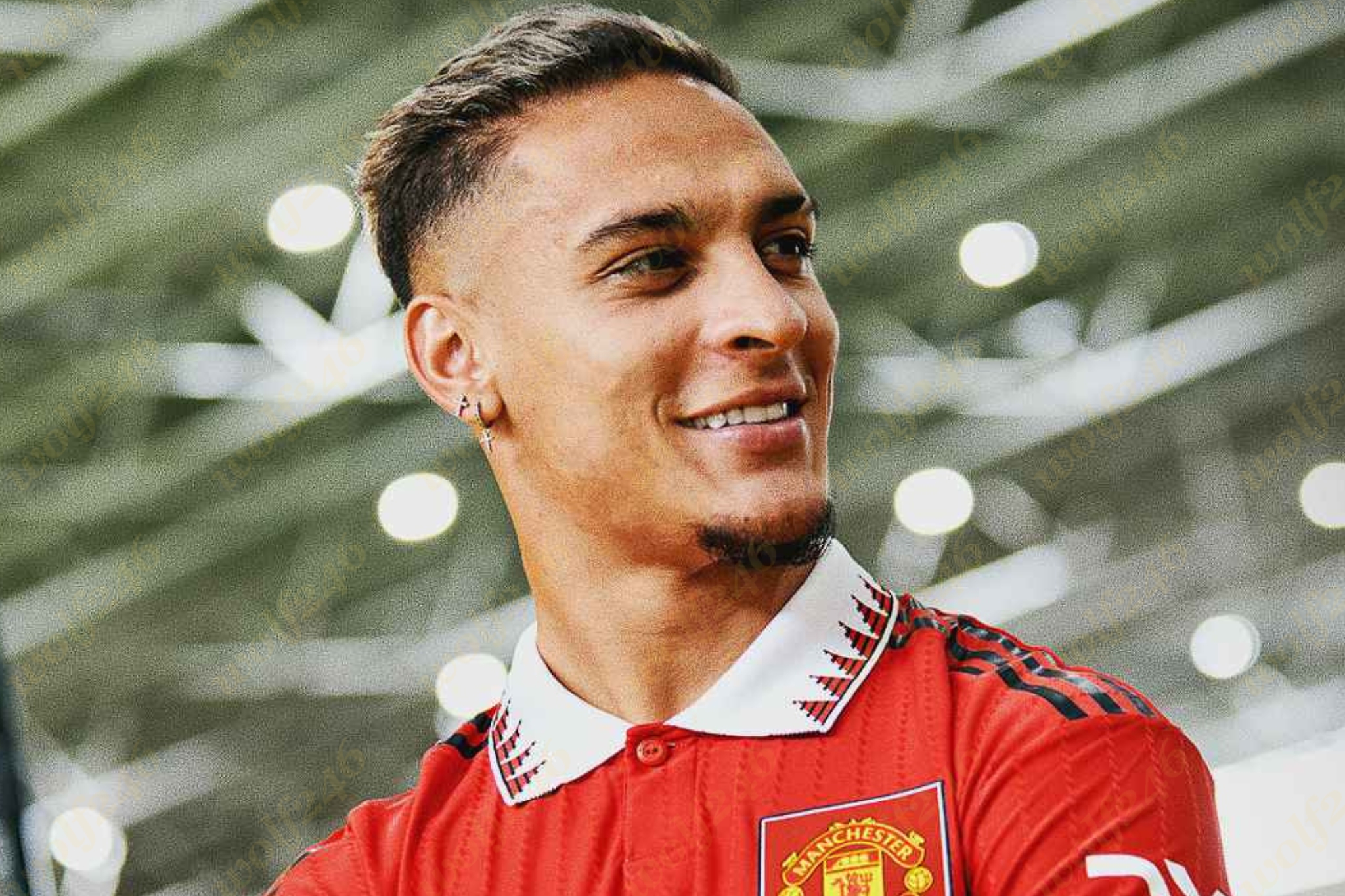 wolf246.co ទីបំផុត Antony ទទួលបានការទុកចិត្តពីគ្រូបង្វឹក និងអ្នកគាំទ្រត្រលប់មកវិញហើយ