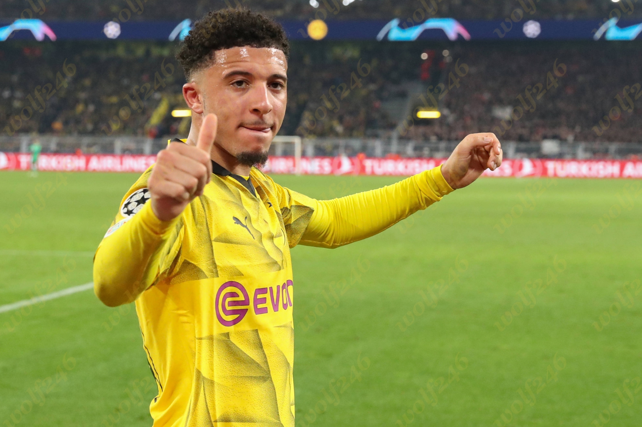 wolf246.co Dortmund នឹងទិញផ្ដាច់ Sancho បើ Man Utd ព្រមលក់ក្នុងតម្លៃតិចជាង 36លានផោន