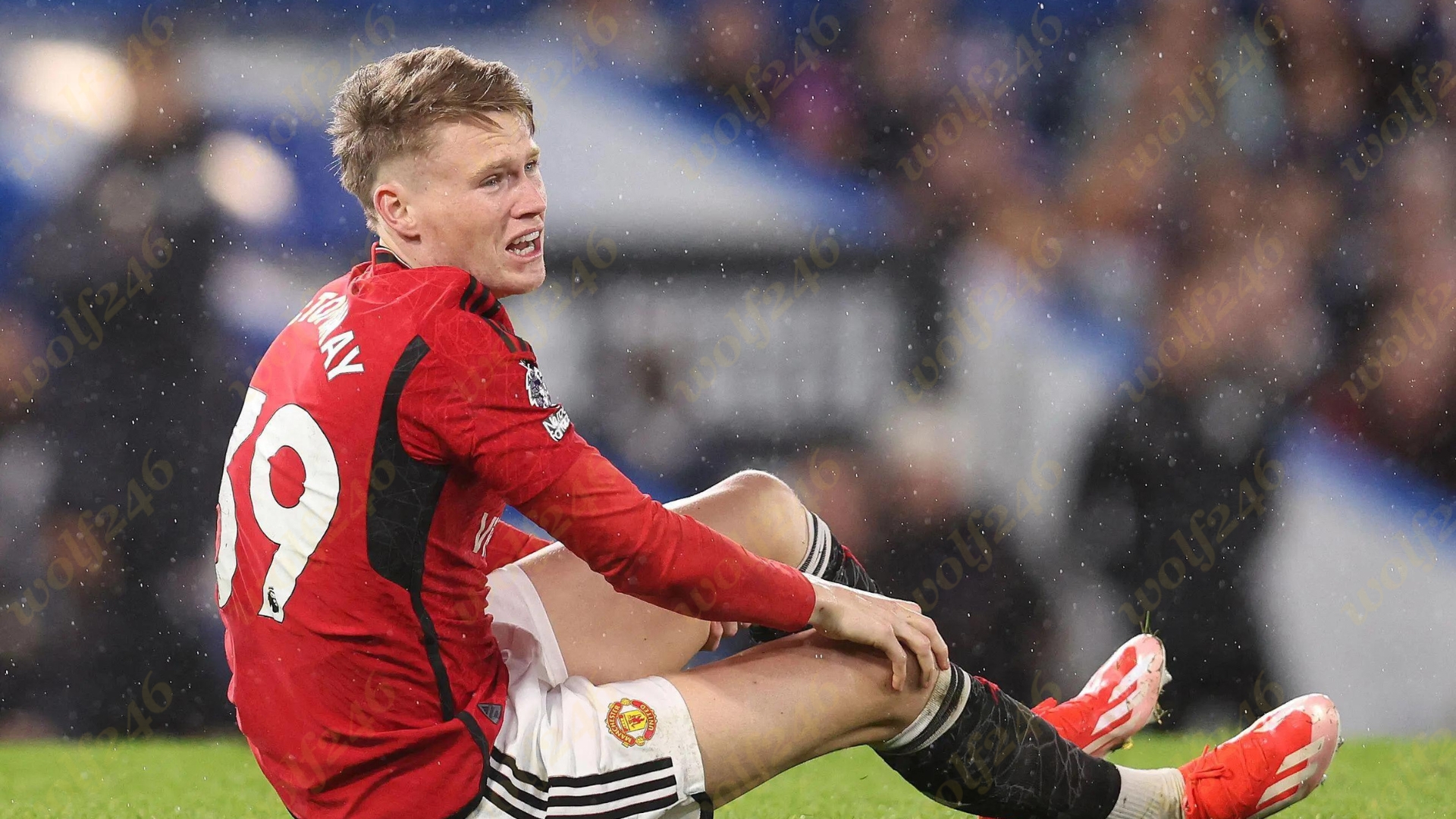 wolf246.co ខ្សែបម្រើឆ្នើម Man Utd ម្នាក់នឹងអវត្តមានជាង 3សប្តាហ៍ដោយសារបញ្ហារបួសជង្គង់