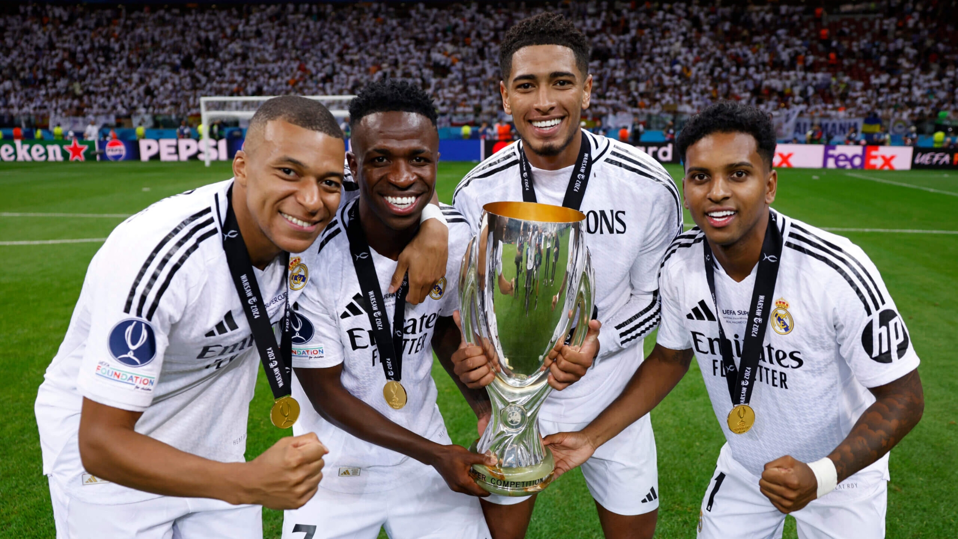 wolf246.co នេះជាក្លិបទាំង 5 ដែលជាប់ឈ្មោះមានតម្លៃខ្លួនកីឡាករសរុបថ្លៃជាងគេក្នុងលោកប្រចាំដើមឆ្នាំ 2025