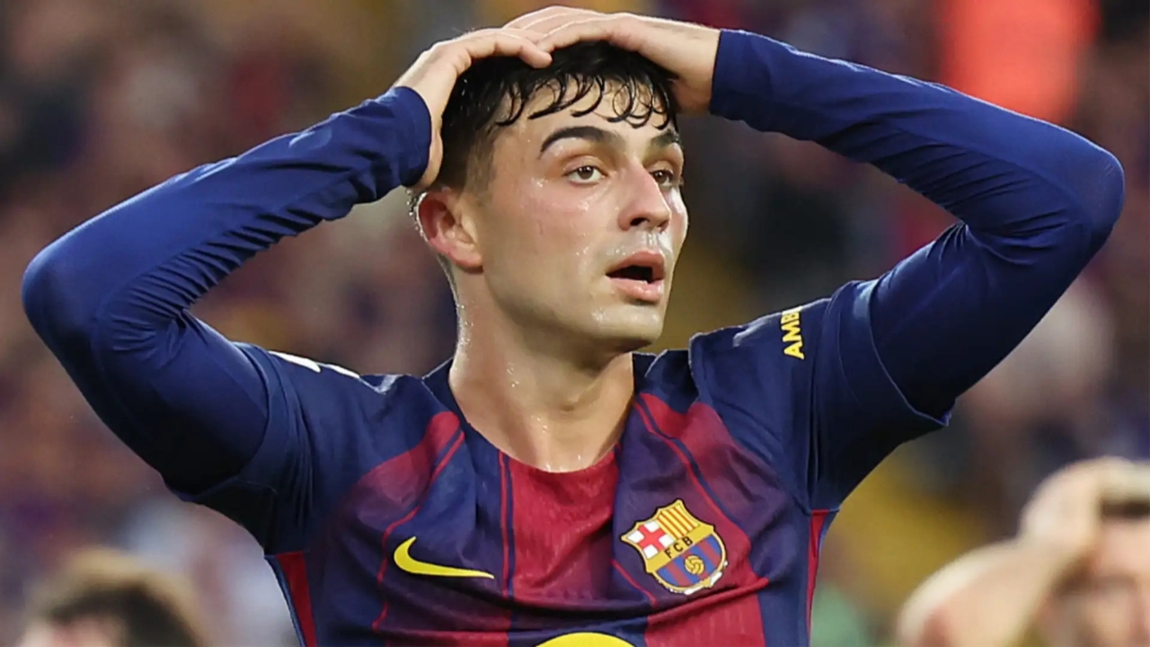 wolf246.co Hansi Flick បង្ហាញព័ត៌មានថ្មីអំពី Pedri បន្ទាប់ពីខ្សែបម្រើ Barcelona ត្រូវបង្ខំឲ្យចាកចេញដោយសាររបួសក្នុងការប្រកួតជាមួយ Slavia Prague