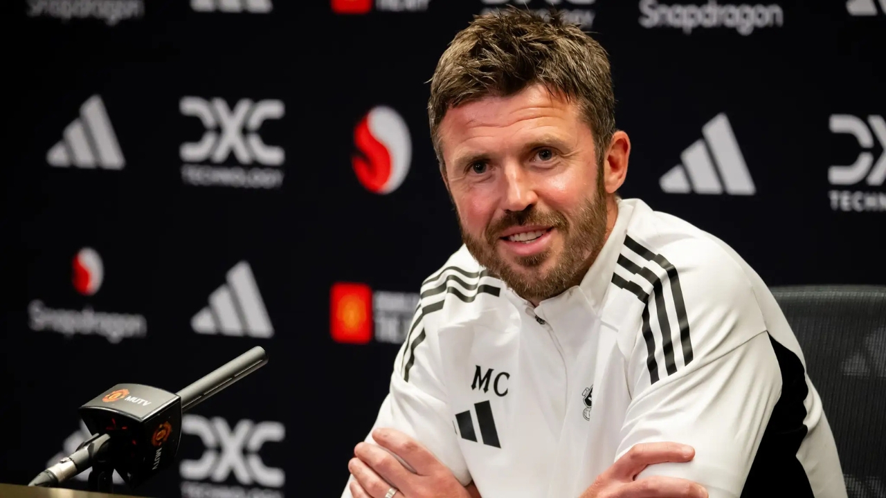 wolf246.co Michael Carrick អះអាងថា នៅតែមាន “វេទមន្ត” ជុំវិញ Man Utd ខណៈគ្រូបណ្ដោះអាសន្នលើកទឹកចិត្តអ្នកគាំទ្រមុន Manchester derby