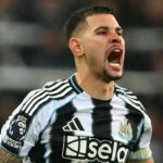 wolf246.co Manchester United កំពុងជំរុញយក Bruno Guimaraes ពី Newcastle ក្នុងគោលដៅធំសម្រាប់ពង្រឹងខ្សែកណ្តាល