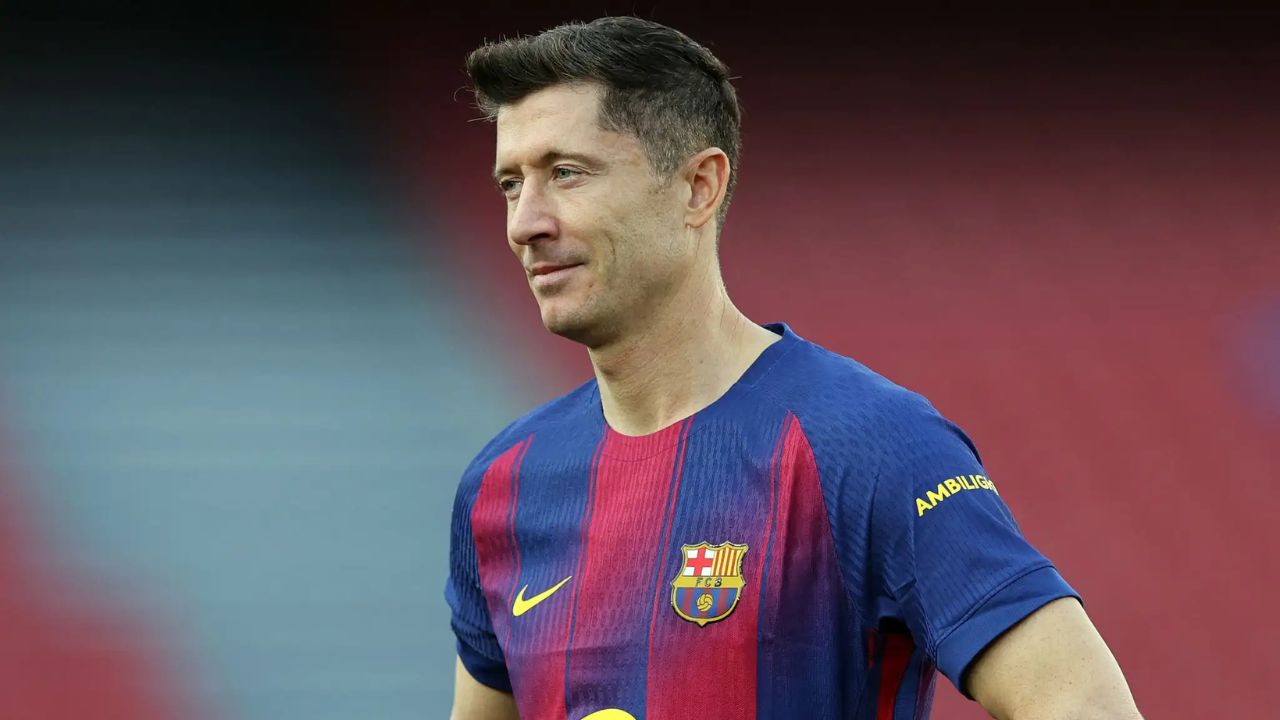 wolf246.co Robert Lewandowski ខ្សែប្រយុទ្ធ Barcelona ត្រូវបានអនុញ្ញាតឲ្យត្រឡប់មកចូលរួមការប្រកួតជាផ្លូវការវិញ បន្ទាប់ពីរងរបួសបាក់ឆ្អឹងនៅតំបន់ខាងក្នុងរន្ធភ្នែក